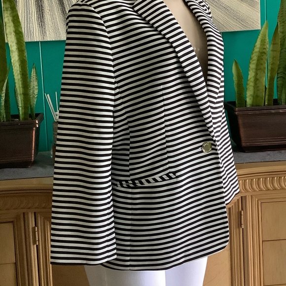 Anne Klein Black and White Striped Blazer - Picture 4 of 11